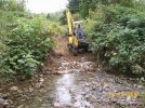 Steve from Stump Jumpers placing Rock.jpg