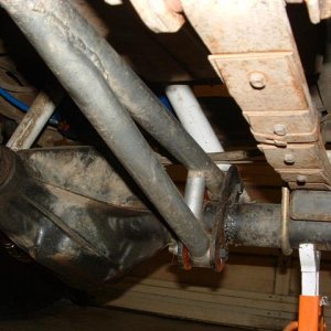 t-bar axle mount (Small).jpg